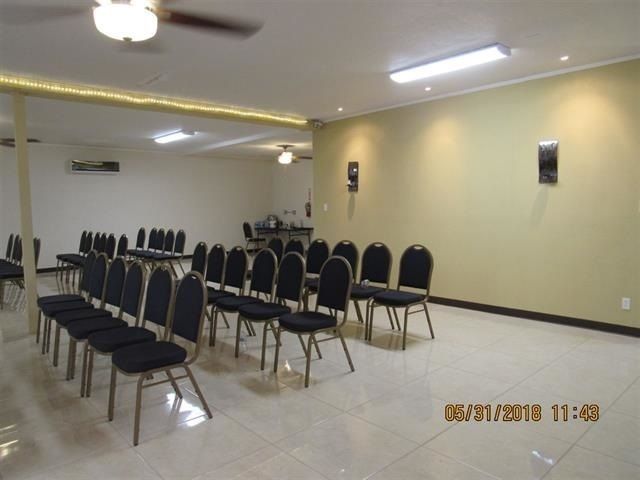 Commercial/Industrial Building: 300 W Garza St, Del Rio, TX 78840